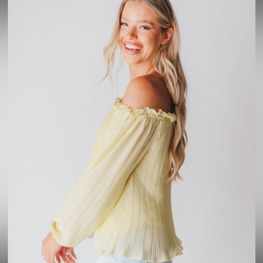 Flounce sleeve boho top